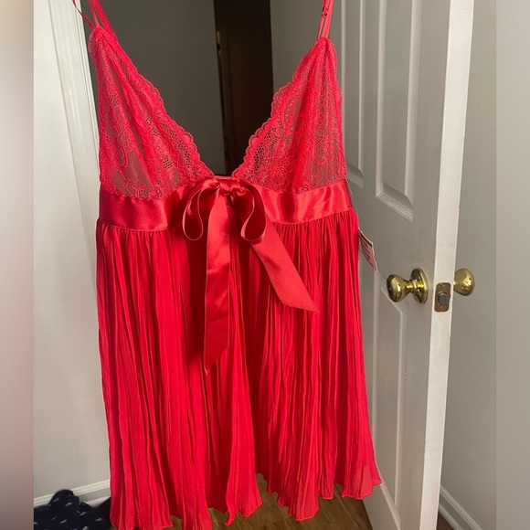 Victoria's Secret Other - Victoria’s Secret baby doll